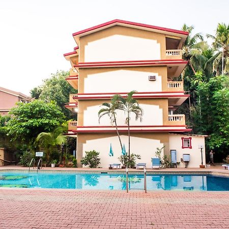 Cherrystay Holiday Resort -Candolim Beach Bagian luar foto