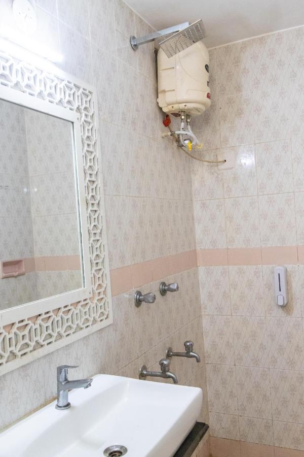 Cherrystay Holiday Resort -Candolim Beach Bagian luar foto