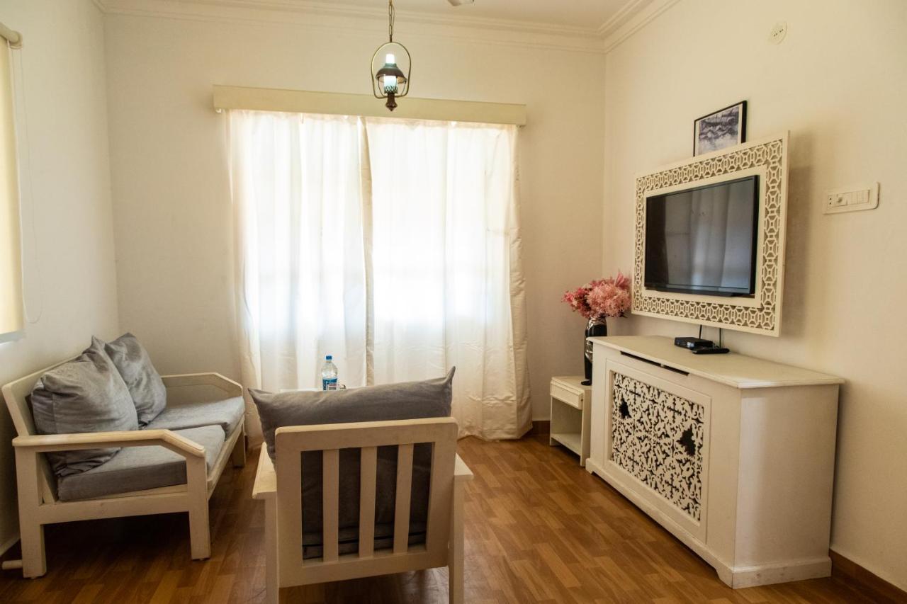 Cherrystay Holiday Resort -Candolim Beach Bagian luar foto