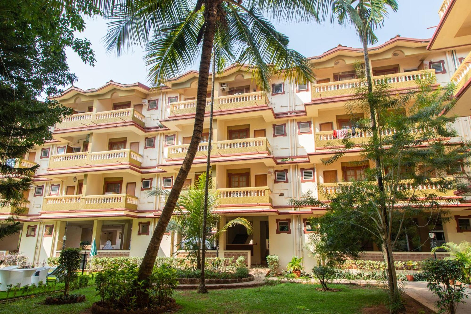 Cherrystay Holiday Resort -Candolim Beach Bagian luar foto